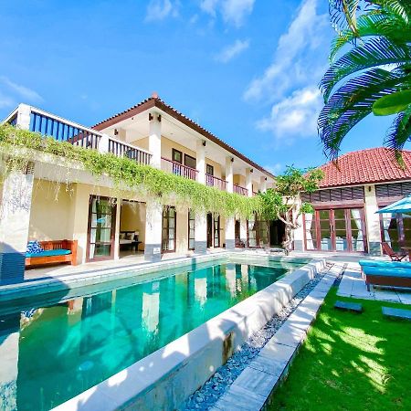 Cometa Villas Seminyak By Premier Hospitality Asia Exterior photo